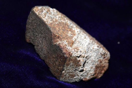 Fragment des Meteoriten "Oesede", Institut fr Geochemie und Petrologie, ETH Zrich